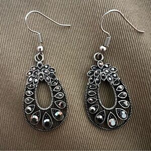 Elegant Black and Silver Teardrop Earrings